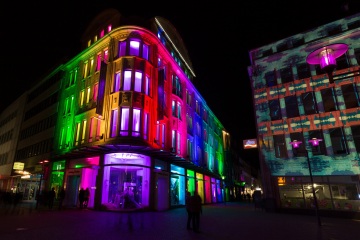 Recklinghausen leuchtet 2015 - Fassade DM und Hettlage + Fashion