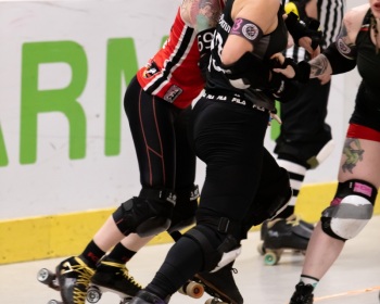 Thorsten-Lasrich-RuhrPott-Roller-Girls-vs-Harbor-Girls-Hamburg-18