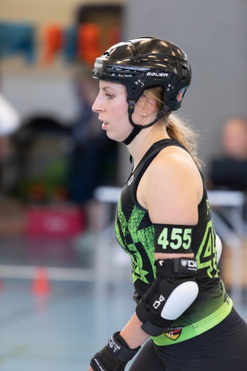 Thorsten-Lasrich-Demolition-Derby-Dolls-Hannover-vs-Suck-City-Rockn-Roller-Dolls-Breda-11