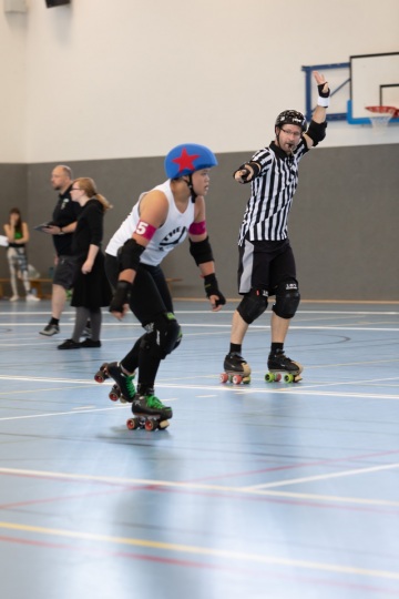 Thorsten-Lasrich-Demolition-Derby-Dolls-Hannover-vs-Suck-City-Rockn-Roller-Dolls-Breda-33