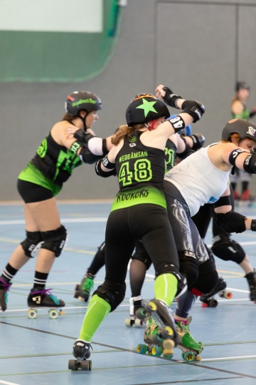 Thorsten-Lasrich-Demolition-Derby-Dolls-Hannover-vs-Suck-City-Rockn-Roller-Dolls-Breda-35