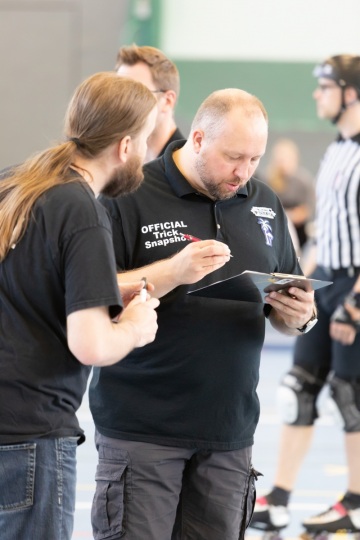 Thorsten-Lasrich-Demolition-Derby-Dolls-Hannover-vs-Suck-City-Rockn-Roller-Dolls-Breda-50