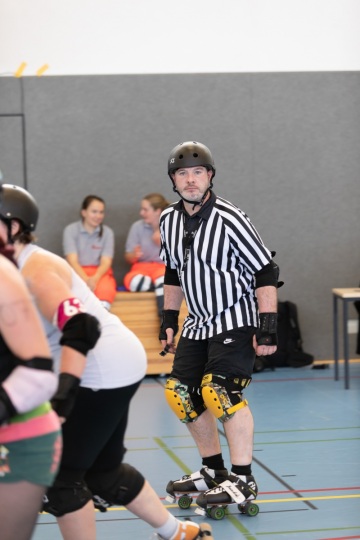 Thorsten-Lasrich-Demolition-Derby-Dolls-Hannover-vs-Suck-City-Rockn-Roller-Dolls-Breda-61