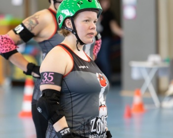 Thorsten-Lasrich-Zombie-Rollergirlz-Münster-vs-Prussian-Fat-Cats-Potsdam-33