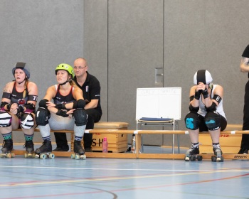 Thorsten-Lasrich-Zombie-Rollergirlz-Münster-vs-Prussian-Fat-Cats-Potsdam-47