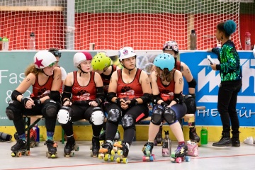 Thorsten-Lasrich-RuhrPott-Roller-Girls-vs-Blockforest-Roller-Derby-105
