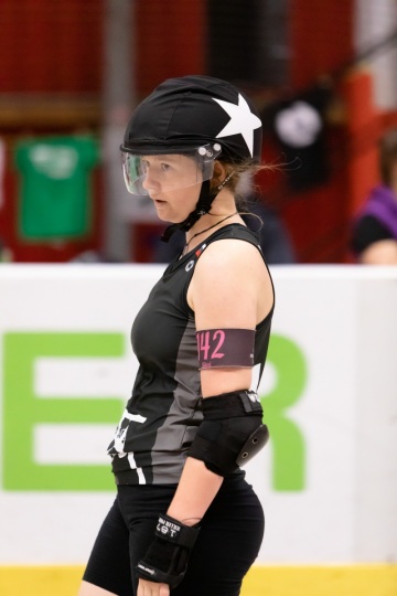 Thorsten-Lasrich-RuhrPott-Roller-Girls-vs-Blockforest-Roller-Derby-115