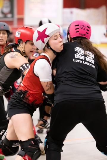 Thorsten-Lasrich-RuhrPott-Roller-Girls-vs-Blockforest-Roller-Derby-15