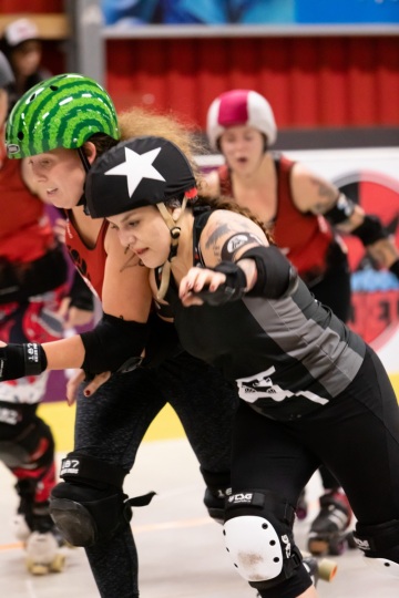 Thorsten-Lasrich-RuhrPott-Roller-Girls-vs-Blockforest-Roller-Derby-22