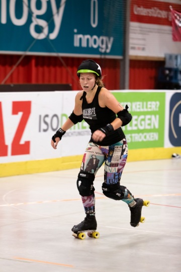 Thorsten-Lasrich-RuhrPott-Roller-Girls-vs-Blockforest-Roller-Derby-34
