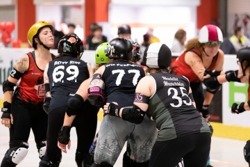 Thorsten-Lasrich-RuhrPott-Roller-Girls-vs-Blockforest-Roller-Derby-47