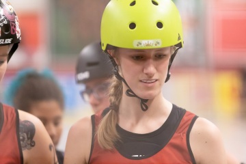 Thorsten-Lasrich-RuhrPott-Roller-Girls-vs-Blockforest-Roller-Derby-96