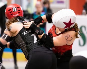 Thorsten-Lasrich-RuhrPott-Roller-Girls-vs-Blockforest-Roller-Derby-111