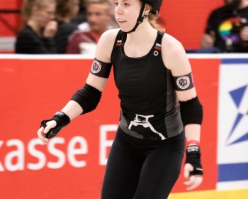 Thorsten-Lasrich-RuhrPott-Roller-Girls-vs-Blockforest-Roller-Derby-126