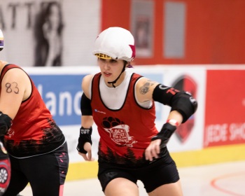 Thorsten-Lasrich-RuhrPott-Roller-Girls-vs-Blockforest-Roller-Derby-134