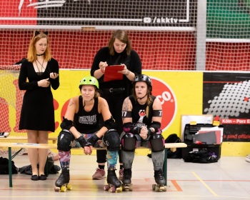 Thorsten-Lasrich-RuhrPott-Roller-Girls-vs-Blockforest-Roller-Derby-18