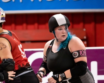 Thorsten-Lasrich-RuhrPott-Roller-Girls-vs-Blockforest-Roller-Derby-28