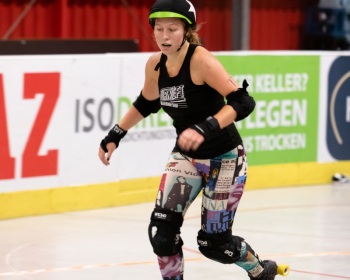 Thorsten-Lasrich-RuhrPott-Roller-Girls-vs-Blockforest-Roller-Derby-34