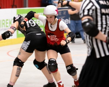 Thorsten-Lasrich-RuhrPott-Roller-Girls-vs-Blockforest-Roller-Derby-41