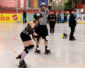 Thorsten-Lasrich-RuhrPott-Roller-Girls-vs-Blockforest-Roller-Derby-62