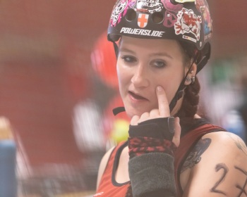 Thorsten-Lasrich-RuhrPott-Roller-Girls-vs-Blockforest-Roller-Derby-94
