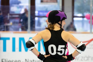 Thorsten-Lasrich-Pinktober-Bout-vs-Unbreakabellas-102