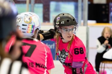 Thorsten-Lasrich-Pinktober-Bout-vs-Unbreakabellas-106