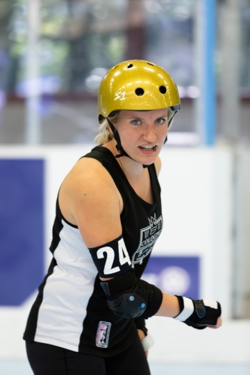 Thorsten-Lasrich-Pinktober-Bout-vs-Unbreakabellas-123