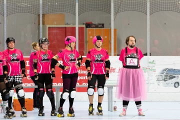 Thorsten-Lasrich-Pinktober-Bout-vs-Unbreakabellas-16