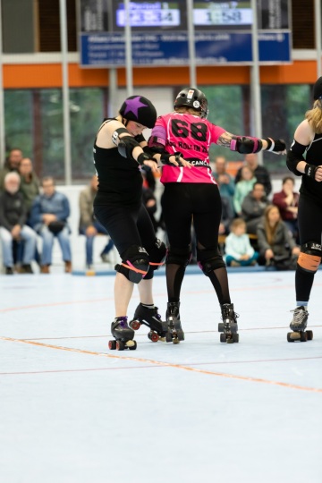 Thorsten-Lasrich-Pinktober-Bout-vs-Unbreakabellas-39