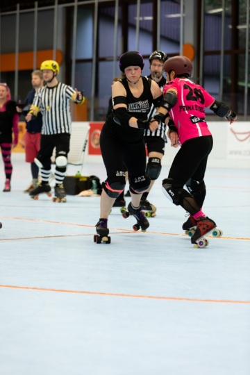 Thorsten-Lasrich-Pinktober-Bout-vs-Unbreakabellas-40