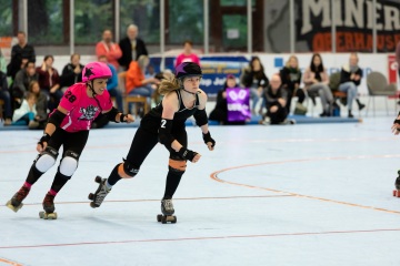 Thorsten-Lasrich-Pinktober-Bout-vs-Unbreakabellas-47