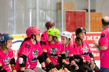 Thorsten-Lasrich-Pinktober-Bout-vs-Unbreakabellas-5