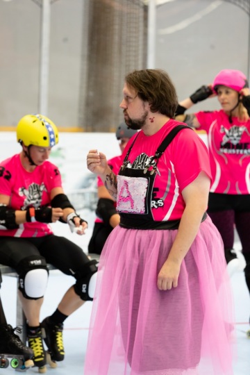 Thorsten-Lasrich-Pinktober-Bout-vs-Unbreakabellas-6