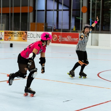 Thorsten-Lasrich-Pinktober-Bout-vs-Unbreakabellas-70