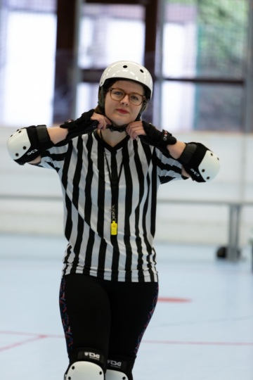 Thorsten-Lasrich-Pinktober-Bout-vs-Unbreakabellas-8