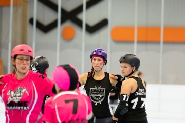 Thorsten-Lasrich-Pinktober-Bout-vs-Unbreakabellas-99