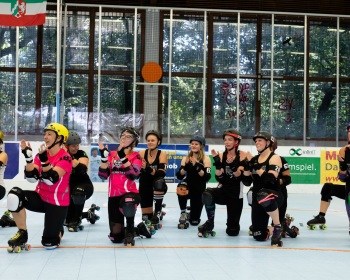 Thorsten-Lasrich-Pinktober-Bout-vs-Unbreakabellas-124