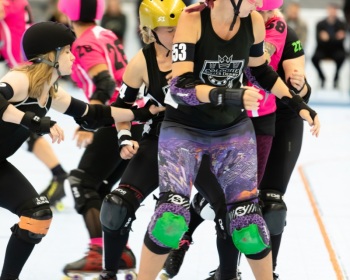 Thorsten-Lasrich-Pinktober-Bout-vs-Unbreakabellas-34