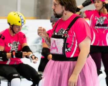 Thorsten-Lasrich-Pinktober-Bout-vs-Unbreakabellas-6