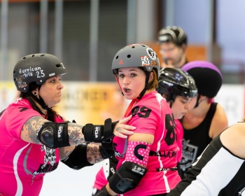 Thorsten-Lasrich-Pinktober-Bout-vs-Unbreakabellas-79