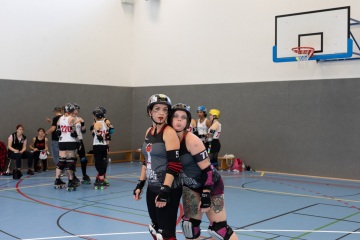 Thorsten-Lasrich-Zombie-Rollergirlz-vs-Bear-City-Roller-Derby-28