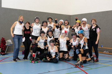 Thorsten-Lasrich-Zombie-Rollergirlz-vs-Bear-City-Roller-Derby-35