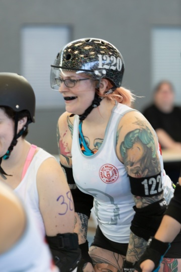 Thorsten-Lasrich-Zombie-Rollergirlz-vs-Bear-City-Roller-Derby-42