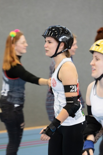 Thorsten-Lasrich-Zombie-Rollergirlz-vs-Bear-City-Roller-Derby-47