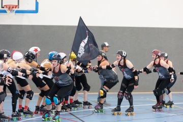 Thorsten-Lasrich-Zombie-Rollergirlz-vs-Bear-City-Roller-Derby-49