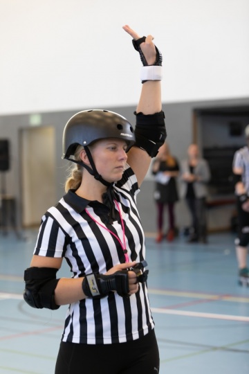 Thorsten-Lasrich-Zombie-Rollergirlz-vs-Bear-City-Roller-Derby-54