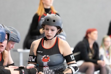 Thorsten-Lasrich-Zombie-Rollergirlz-vs-Bear-City-Roller-Derby-65