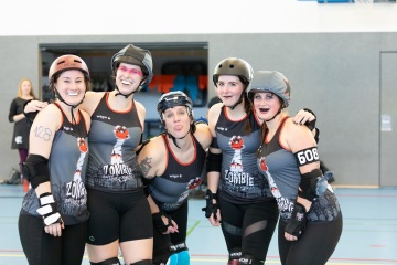 Thorsten-Lasrich-Zombie-Rollergirlz-vs-Bear-City-Roller-Derby-74