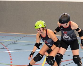 Thorsten-Lasrich-Zombie-Rollergirlz-vs-Bear-City-Roller-Derby-29